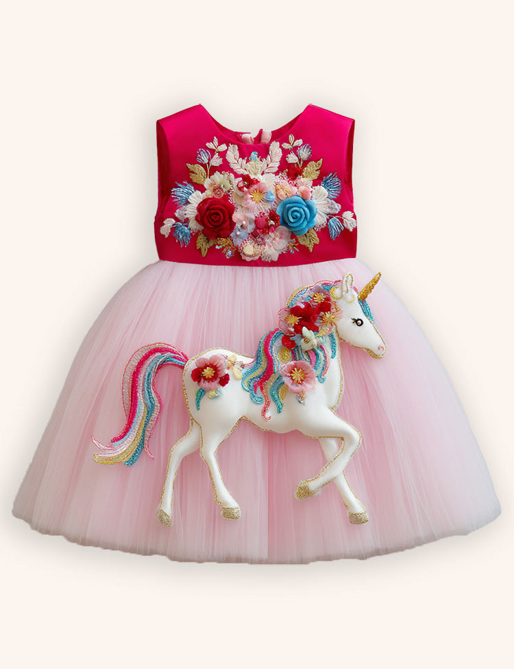 فستان الحفلات المطبوع على شكل ندفة الثلج